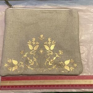 Tartan&Twine Cosmetic Bag, Lightweight Travel Pouch, Gold Rose In Linen Look.